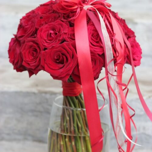 Punane luksulik roosikimp - Kolm Lille lillepood
